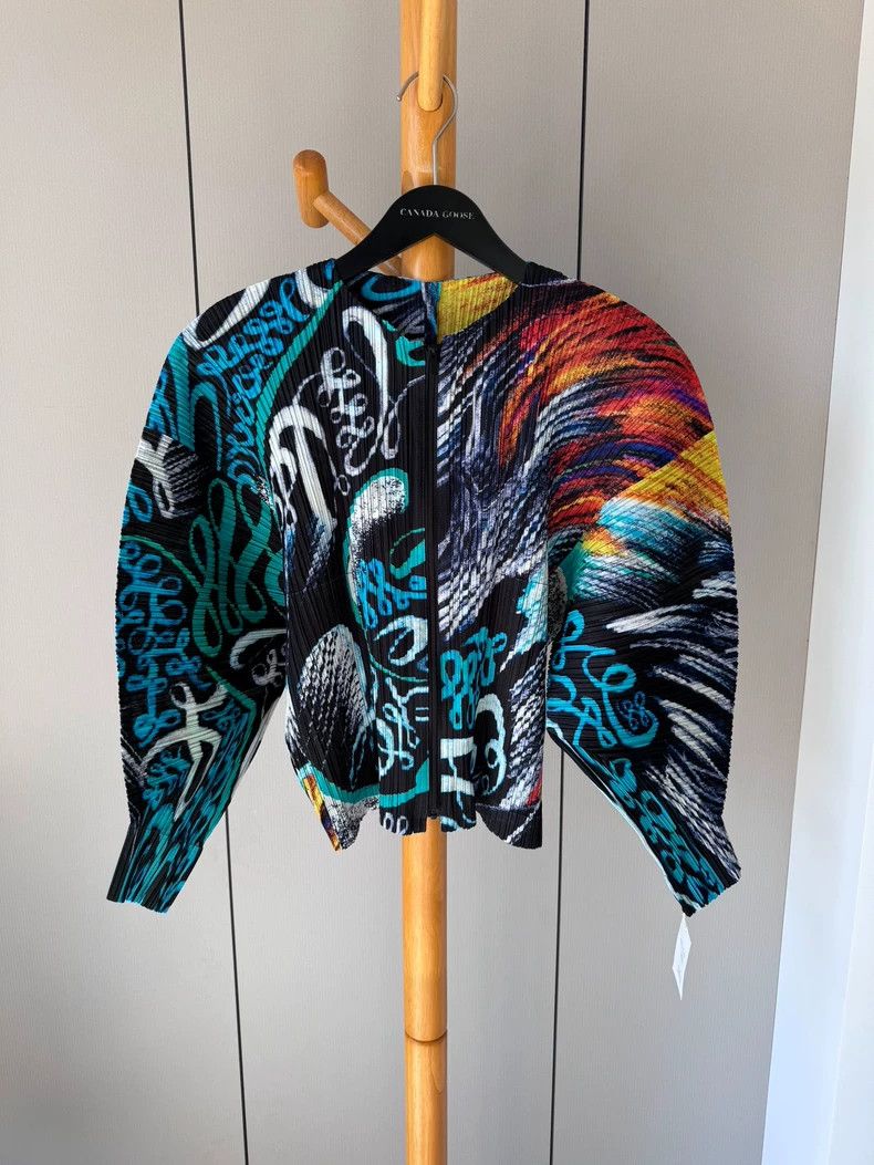 Issey Miyake Issey Miyake size:3 Yellow and blue painted pattern zipper Size S / US 4 / IT 40 - 1 Thumbnail