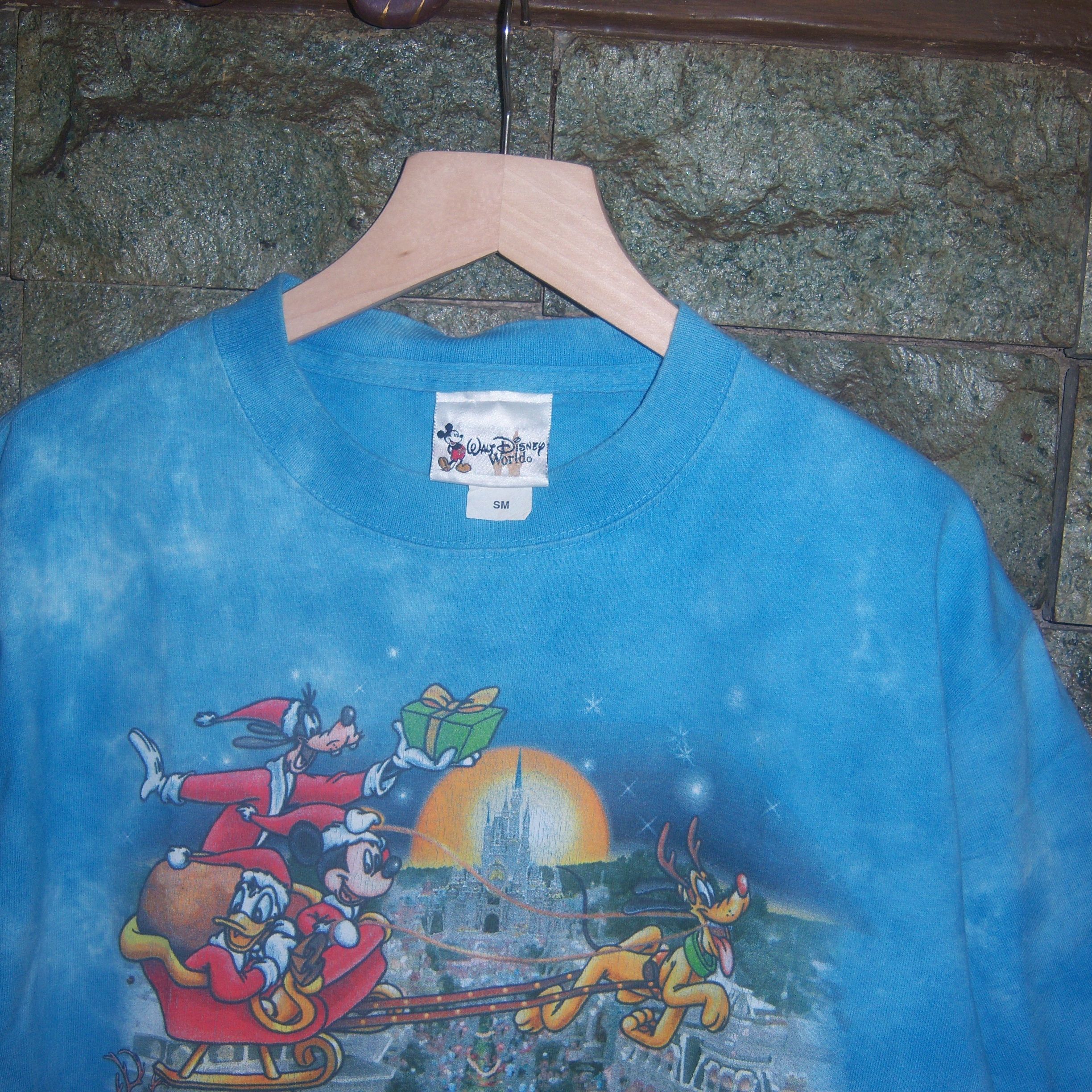 Disney × Mickey Mouse × Vintage 2005 Walt Disney World Christmas Party Size US M / EU 48-50 / 2 - 5 Thumbnail