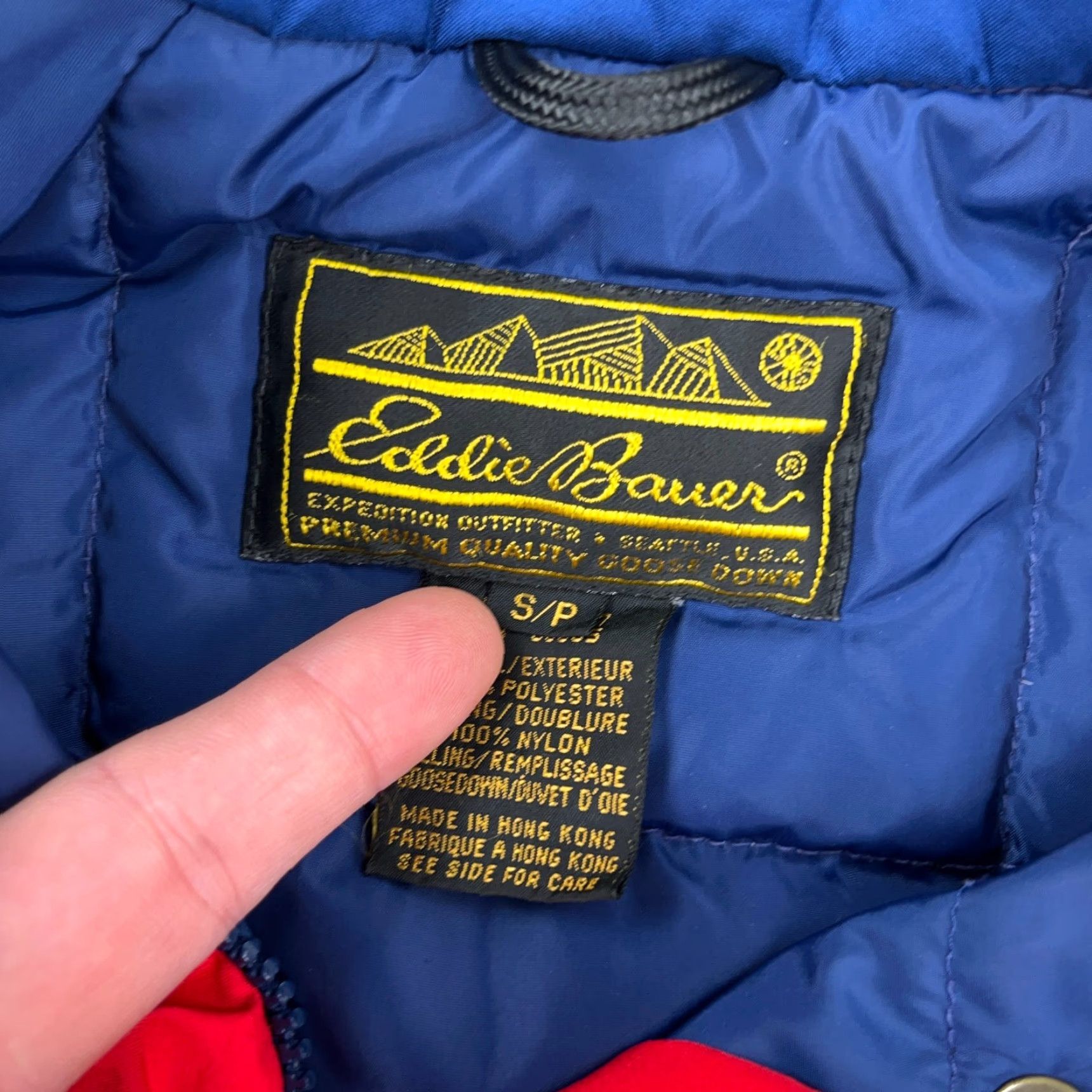 Eddie Bauer VINTAGE Eddie Bauer Puffer Jacket Women S Red Down Fill Wind-Resistant Jacket Size S / US 4 / IT 40 - 2 Thumbnail