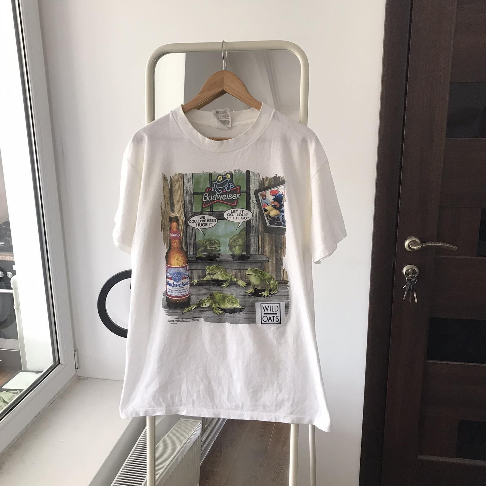 image of Vintage 90’S Budweiser Iguanas Wild Oats Voice Box Tee Size L in White, Men's