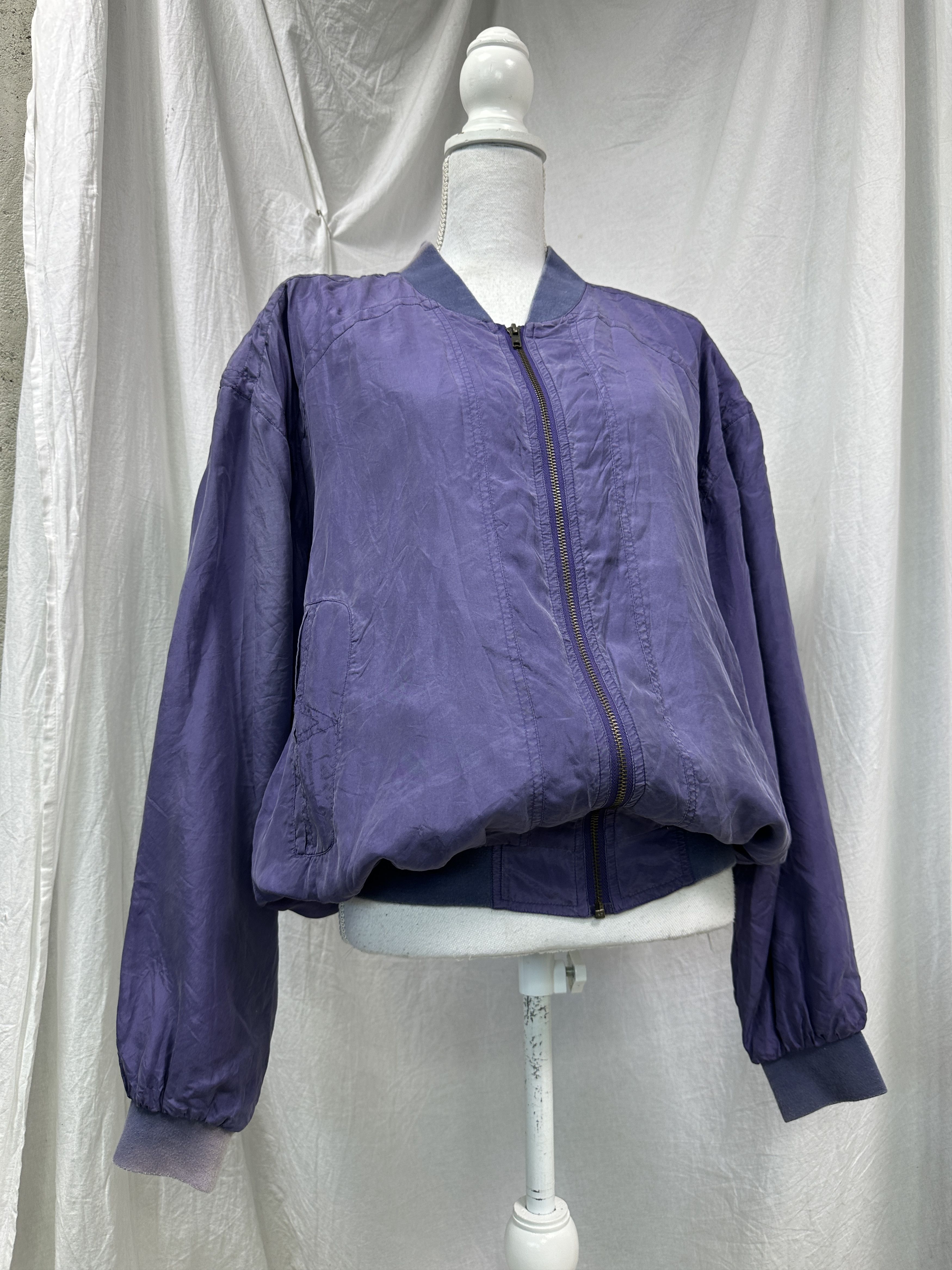 Vintage Vintage Preppy Casual Streetwear Bomber Jacket 100% Silk Size M / US 6-8 / IT 42-44 - 1 Thumbnail
