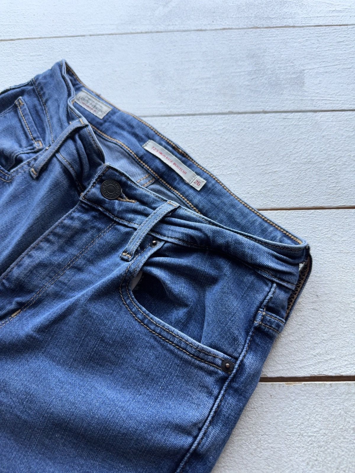 Levi's Vintage 00s Retro style 725 High Rise Bootcut Women’s jeans Size 26" / US 2 / IT 38 - 9 Thumbnail