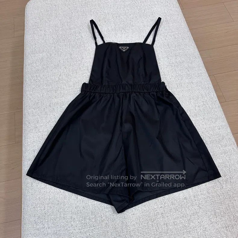 Prada Prada Black stender shorts Size 25" / US 0 / IT 36 - 5 Thumbnail