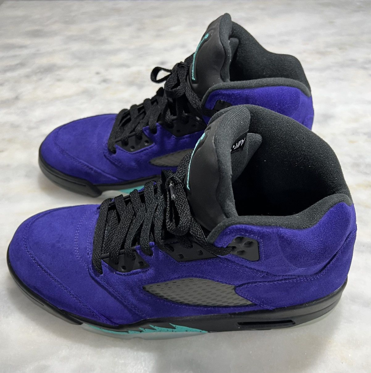 Jordan Brand Size 10.5 - Jordan 5 Retro Alternate Grape 2020 Size US 10.5 / EU 43-44 - 2 Thumbnail