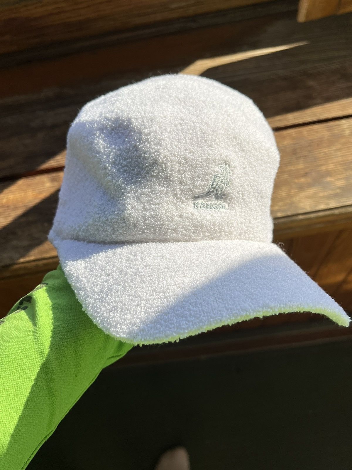 Kangol Vintage Hat Kangol Y2K Cap Bermuda White Cap Size ONE SIZE - 2 Thumbnail