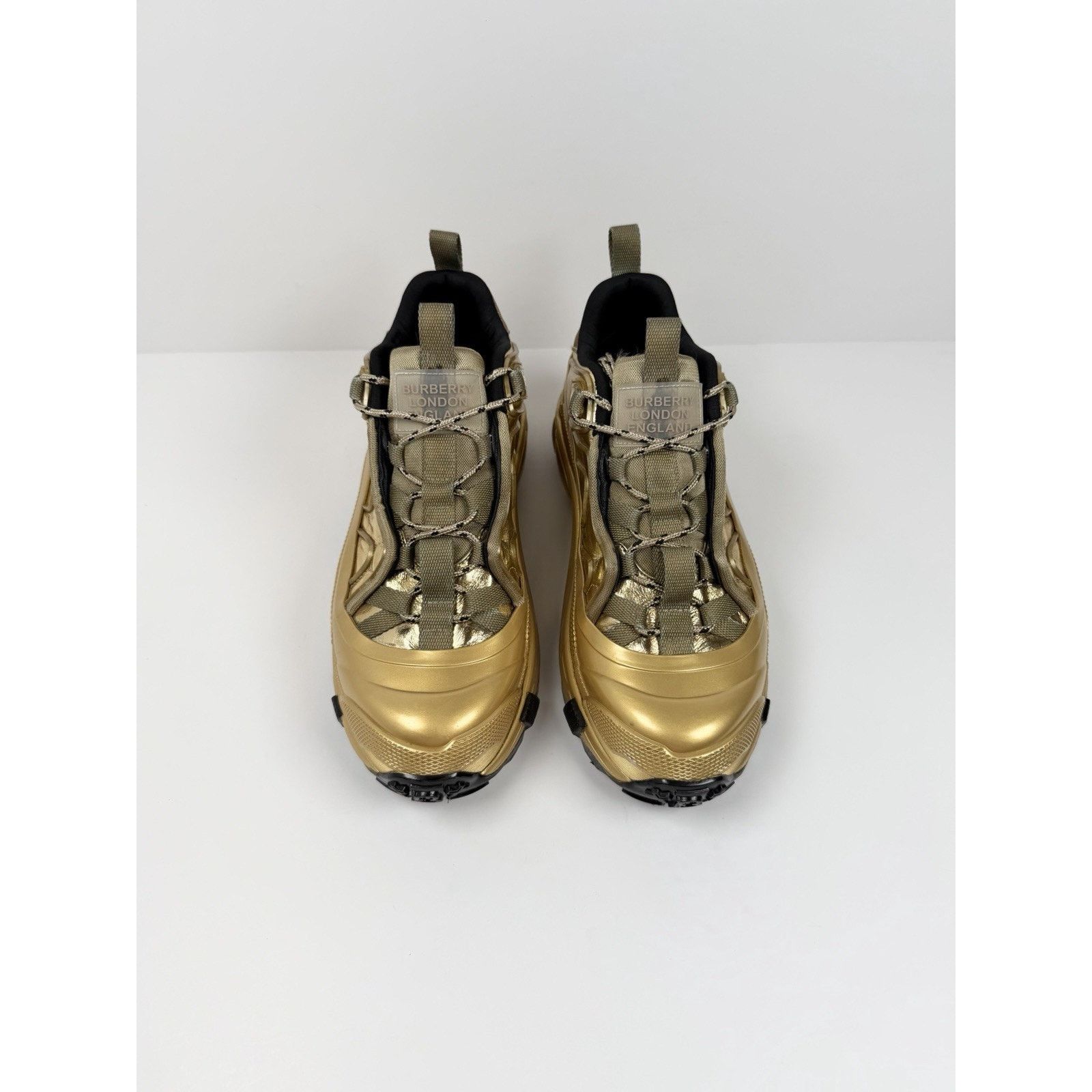 Burberry Size 41EU/8US - Burberry Arthur Gold Sneakers Size US 8 / EU 41 - 3 Thumbnail