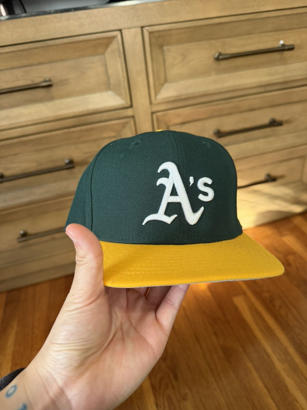 Hat Club Athletics Hat Club 7 3/8 Grey Brim Size ONE SIZE - 1 Thumbnail