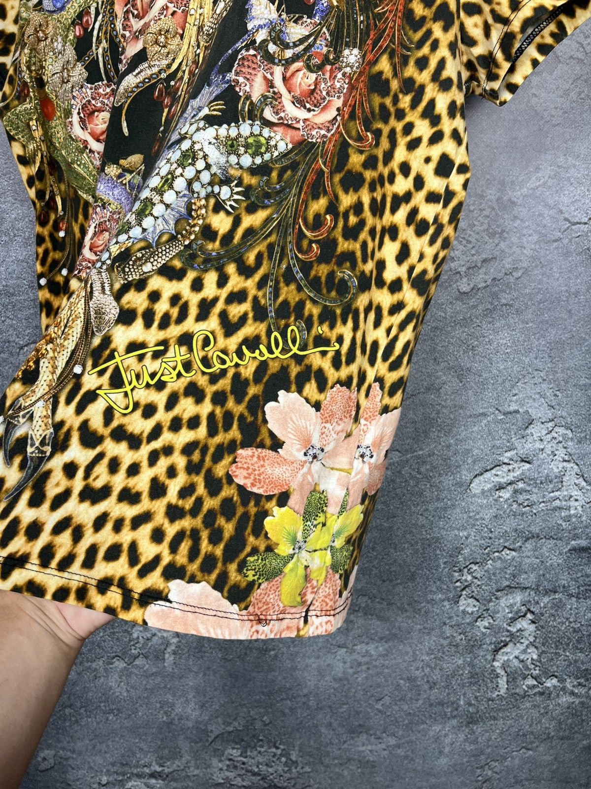 Just Cavalli Vintage Just Cavalli Leopand/Floral Print T-shirt Tee Size S / US 4 / IT 40 - 5 Thumbnail