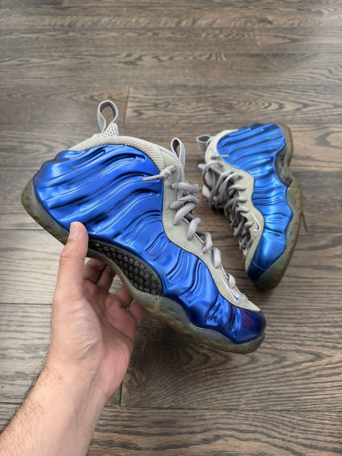 Nike Mens nike foamposite shoes Size US 9 / EU 42 - 1 Thumbnail