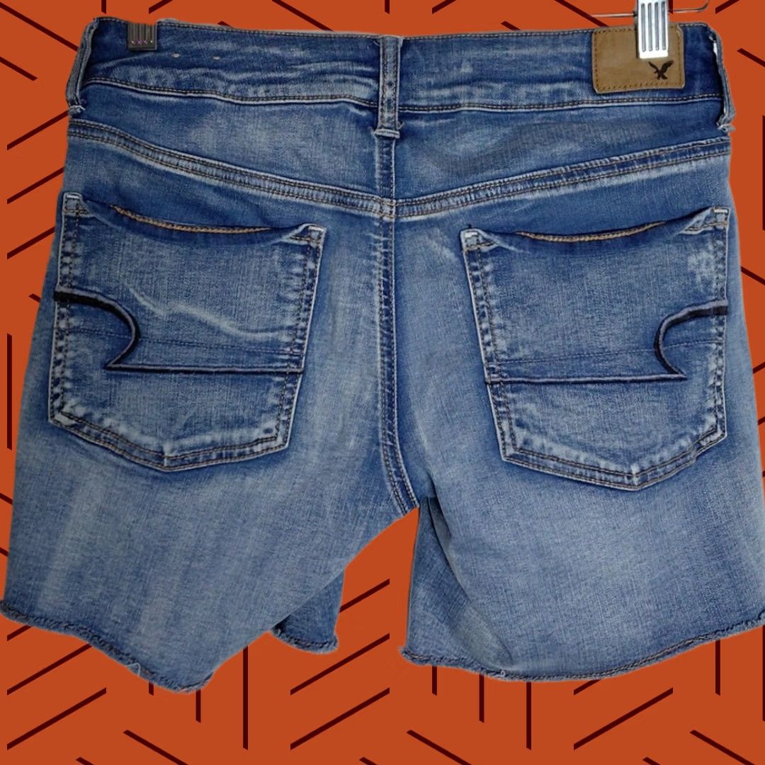 American Eagle Outfitters AMERICAN EAGLE OUTFITTERS Denim Shorts Blue Solid Relaxed Women Size 4 Short Casual 90s? Size 27" / US 4 / IT 40 - 1 Thumbnail