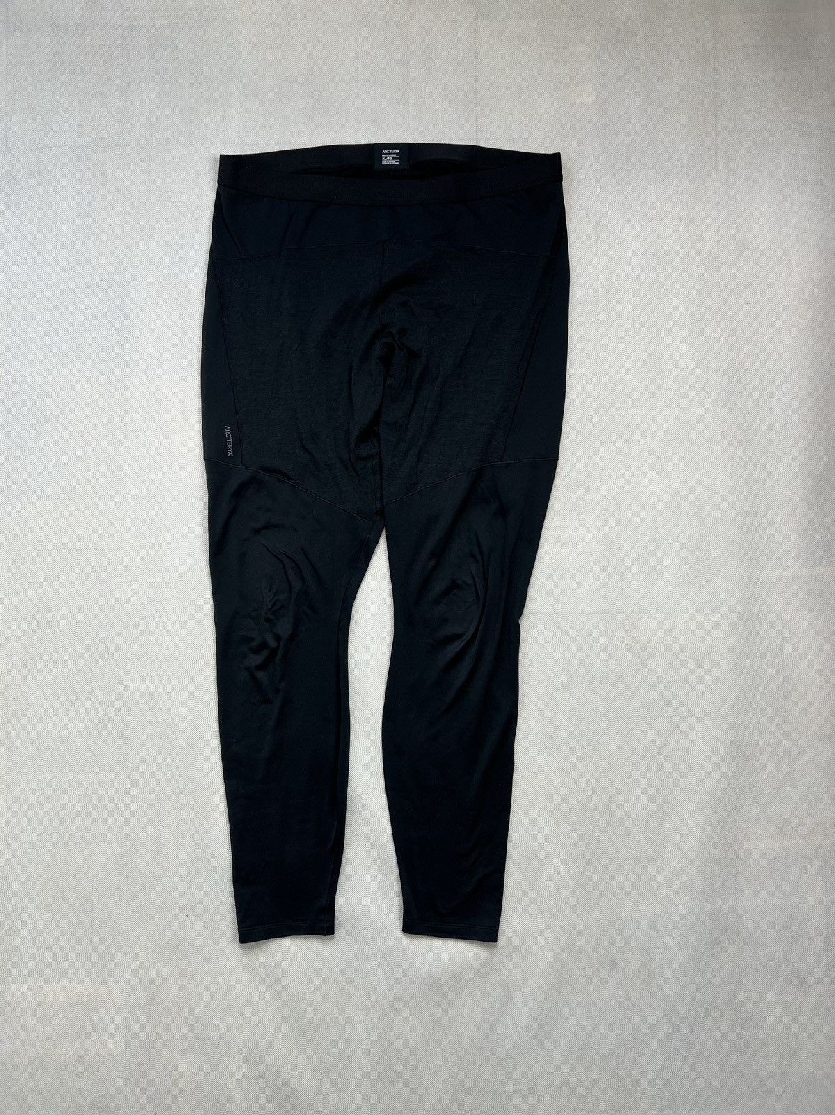 Arc'teryx Pants Arc’teryx Black Small Logo Men’s Size US 36 / EU 52 - 2 Thumbnail