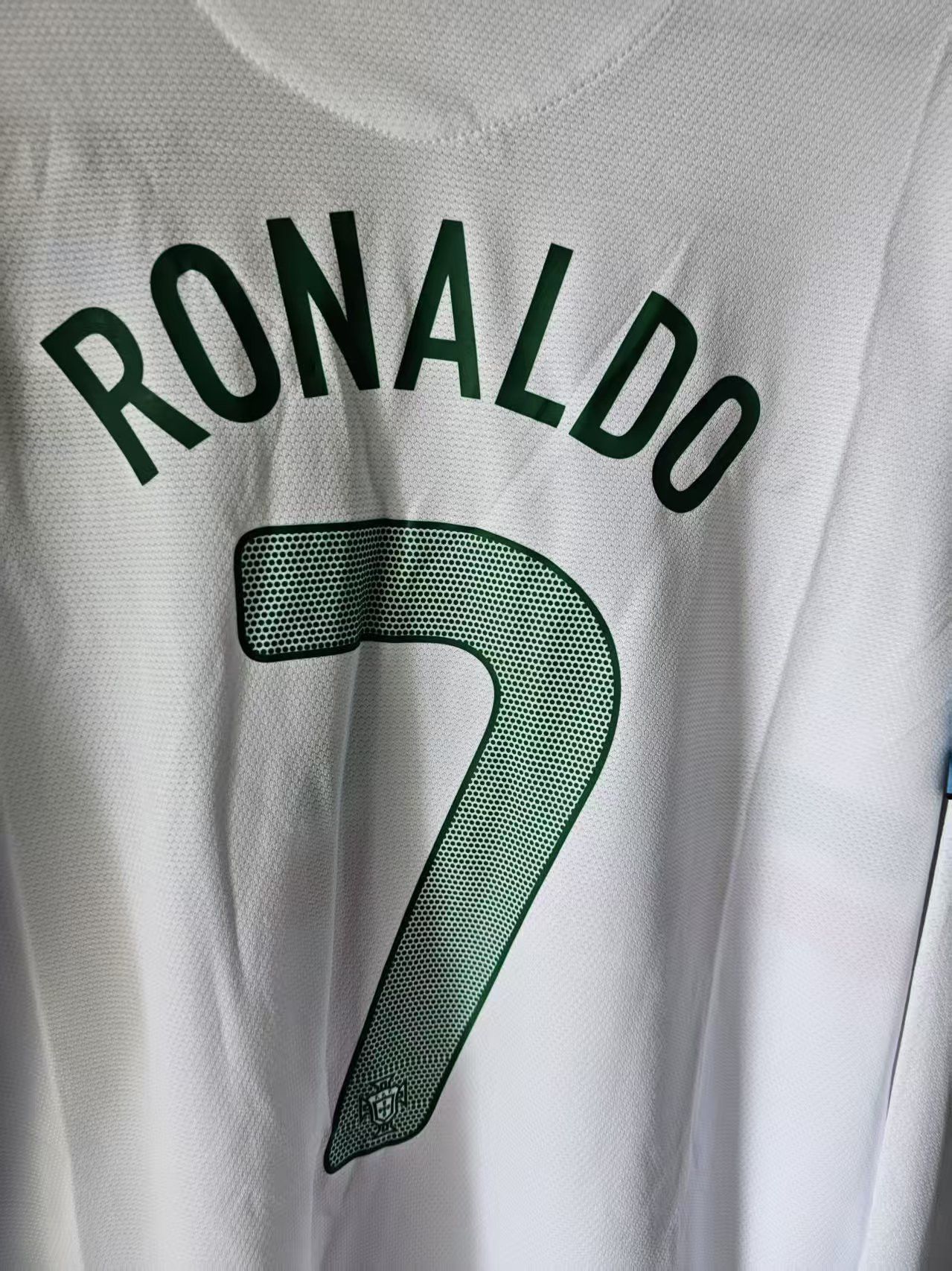 Other 2012 Portugal C Ronaldo Jersey Home Longsleeve Size US L / EU 52-54 / 3 - 5 Thumbnail