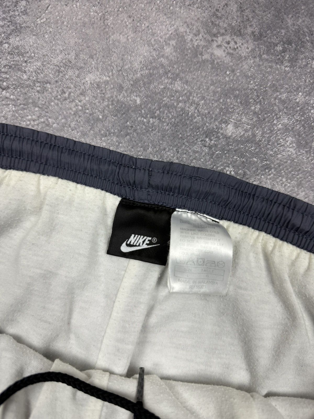 Nike Vintage 90’s Nike Nylon Track Pants Drill Y2K Sweatpants Size US 34 / EU 50 - 16 Thumbnail