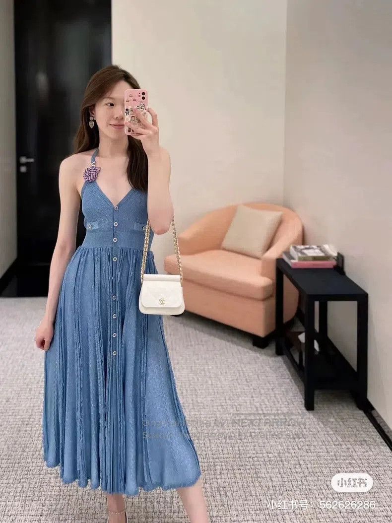 Chanel Chanel 23P blue rhinestone hanging neck backless knitted d Size S / US 4 / IT 40 - 1 Thumbnail