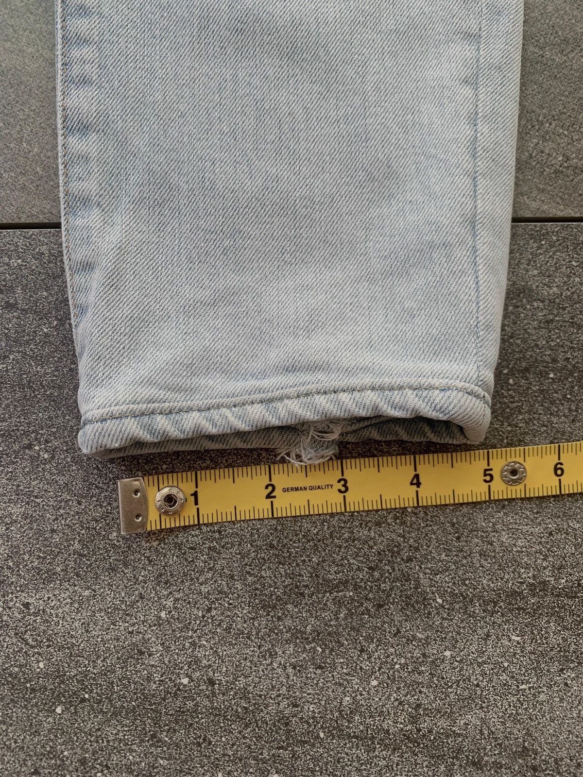 Saint Laurent Paris FREE TAX! D26 Skinny Light Wash Denim Jeans Size US 28 / EU 44 - 16 Thumbnail
