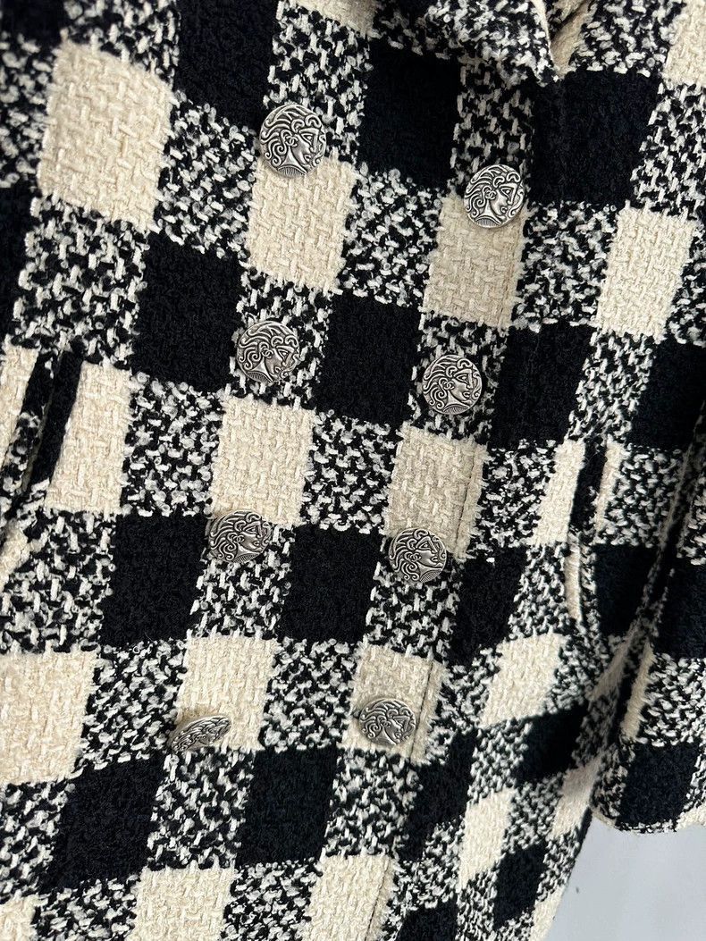 Chanel Chanel Black and Beige Checkered Coat -2505 Size US XS / EU 42 / 0 - 4 Thumbnail