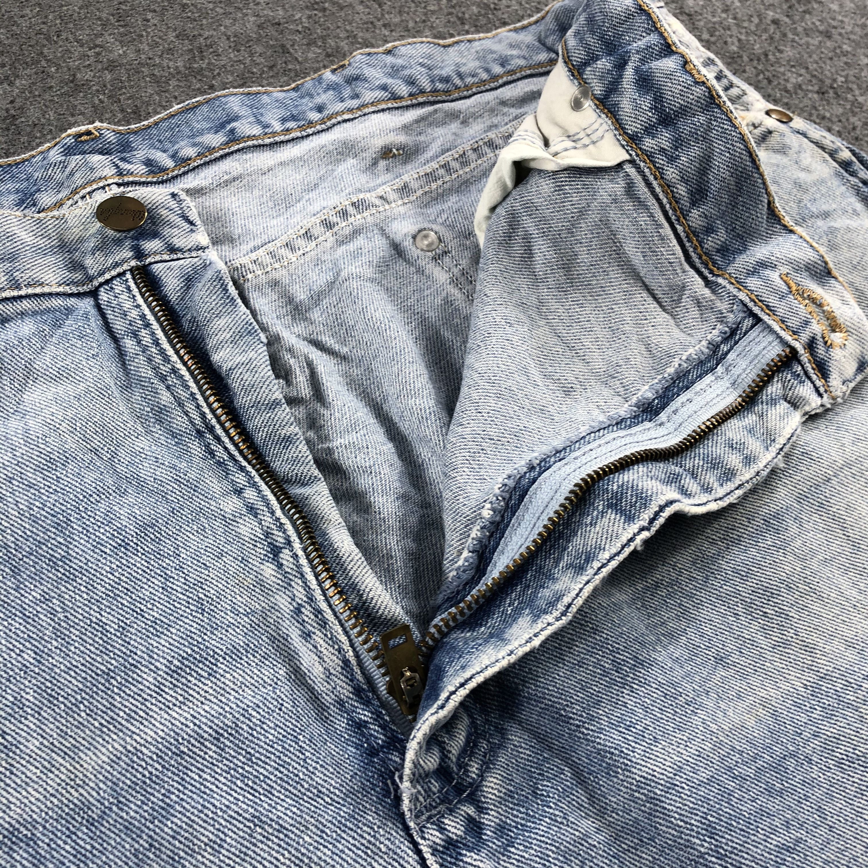 Vintage Vintage Blue Wash Wrangler Jeans-J2405 Size US 40 / EU 56 - 12 Thumbnail