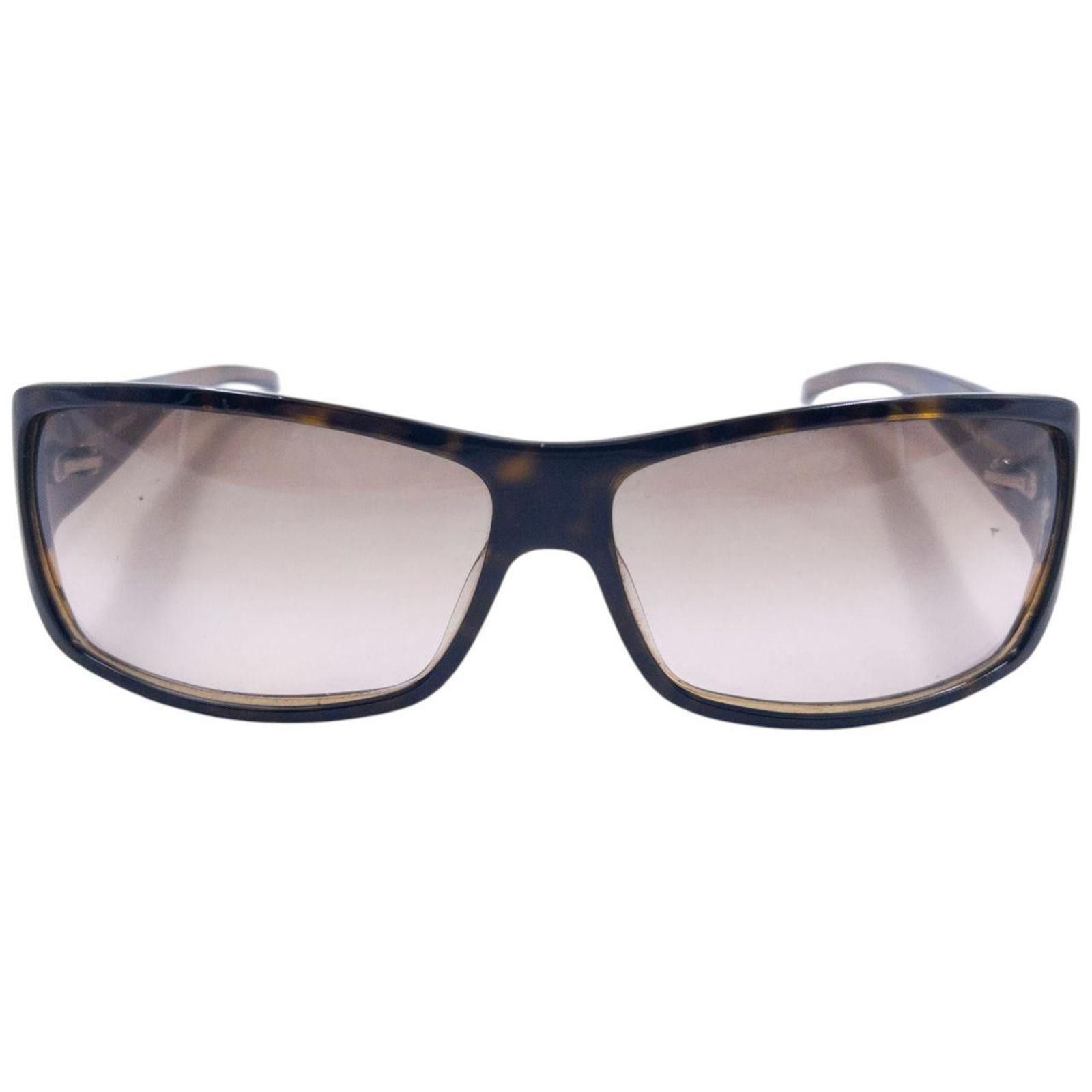Burberry Vintage Burberry Nova Check Embossed Tortoise Sunglasses Size ONE SIZE - 2 Thumbnail