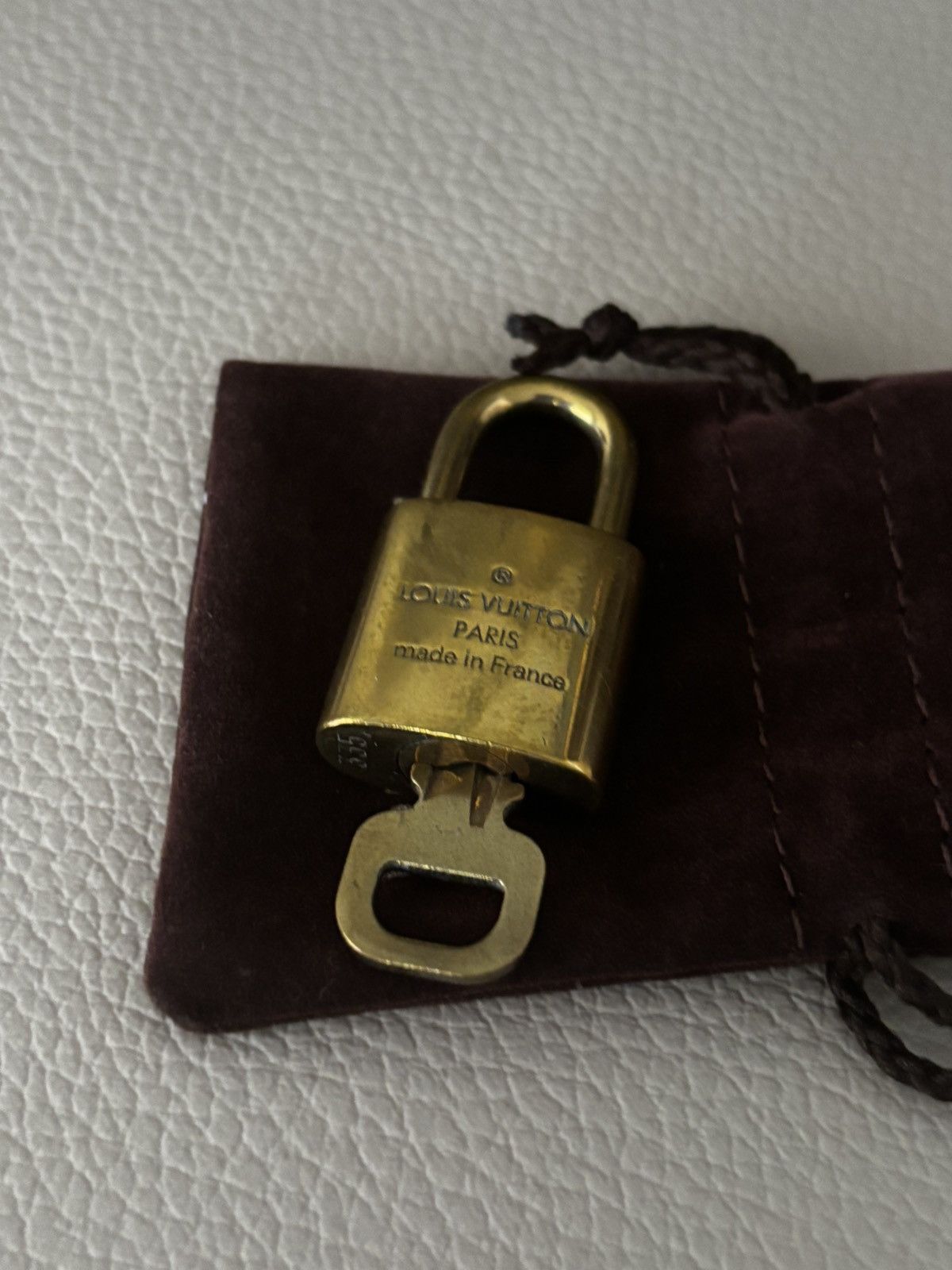 Louis Vuitton Louis Vuitton Lock And Key Size ONE SIZE - 3 Thumbnail