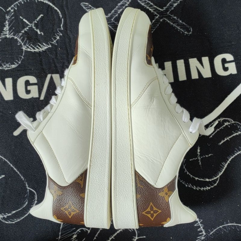 Louis Vuitton Louis Vuitton Rivoli Low-Top Sneakers for Men - Size US 9.5 / EU 42-43 - 6 Thumbnail