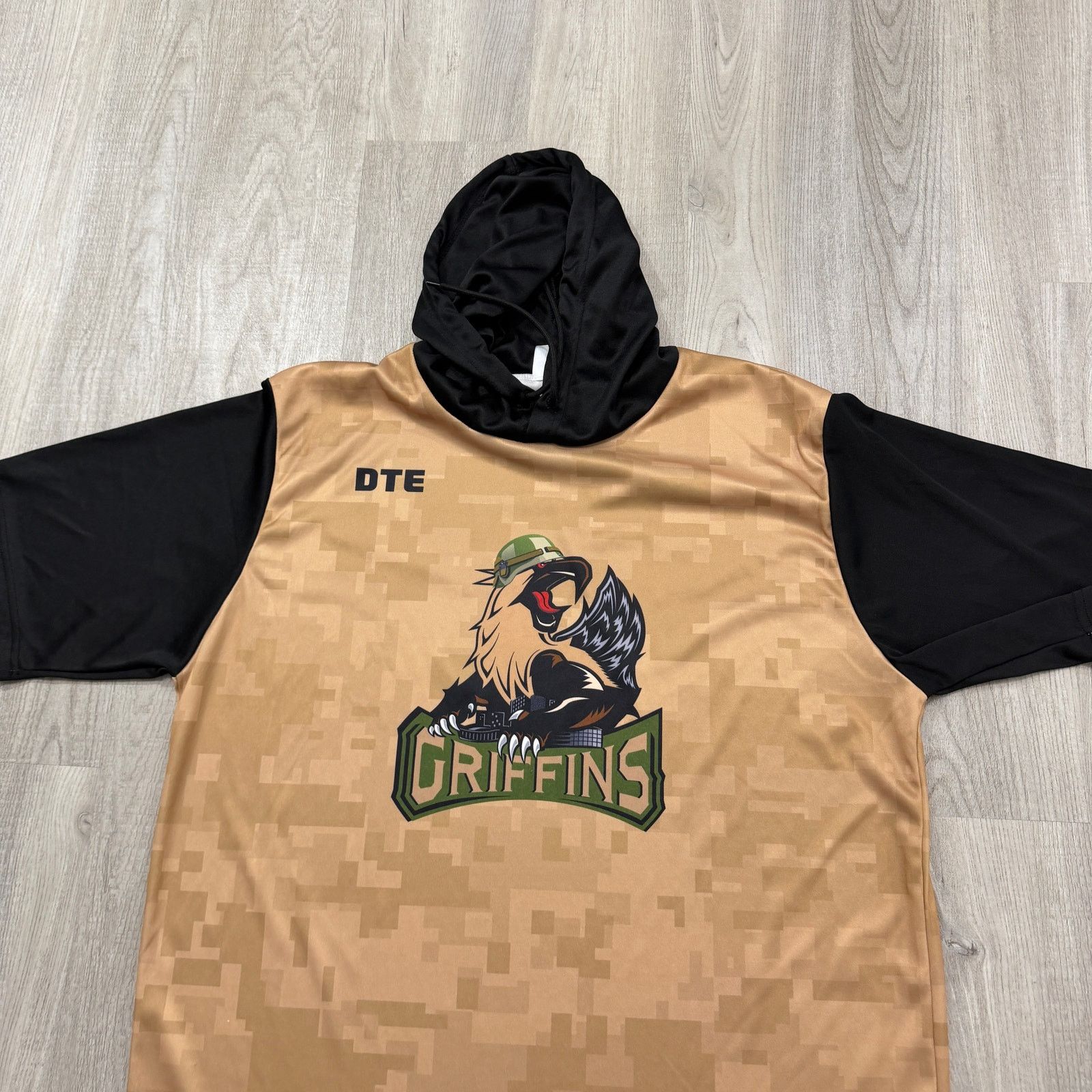 Vintage Grand Rapids Griffins Camo Hooded Shirt Men's Extra Large Size US XL / EU 56 / 4 - 2 Thumbnail