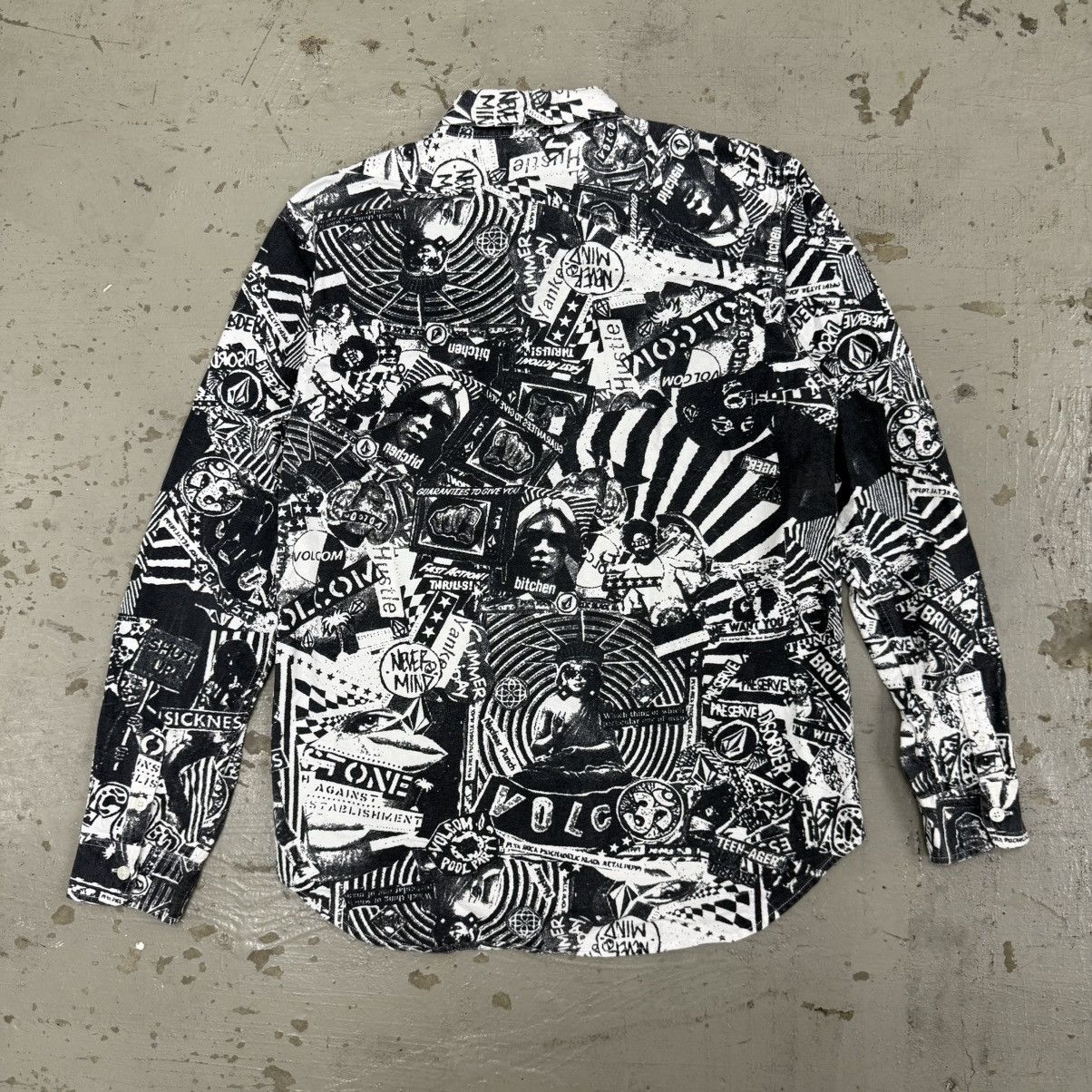Volcom Volcom Skate Punk Anarchy All Over Print Button Ups Size US M / EU 48-50 / 2 - 2 Thumbnail