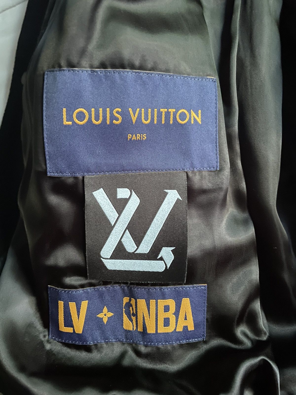 Louis Vuitton Louis Vuitton NBA Leather Varsity Jacket Size US M / EU 48-50 / 2 - 10 Thumbnail