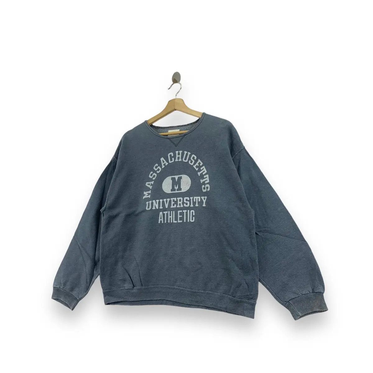 Vintage Vintage MASSACHUSETTS UNIVERSITY ATHLETIC Sweatshirt Size XL / US 12-14 / IT 48-50 - 3 Thumbnail