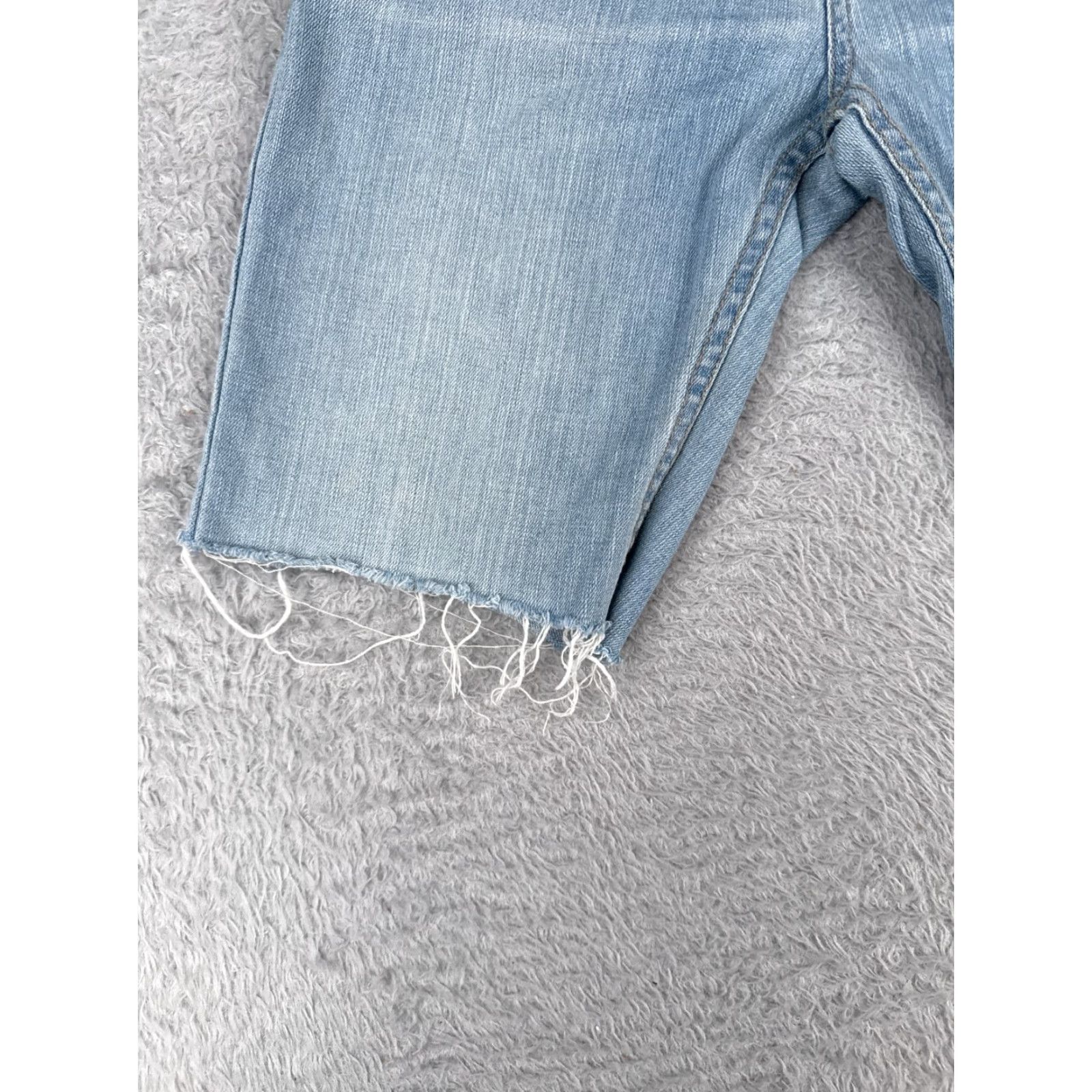 Levi's Levi's Shorts Girl 14 Blue Cut Off Slim Low Regular Fit 100% Cotton Low Rise 24x9 Denim Shorts Teens 14 Blue 80s Cross Womens Girls Size 36" / US 14 / IT 50 - 3 Thumbnail