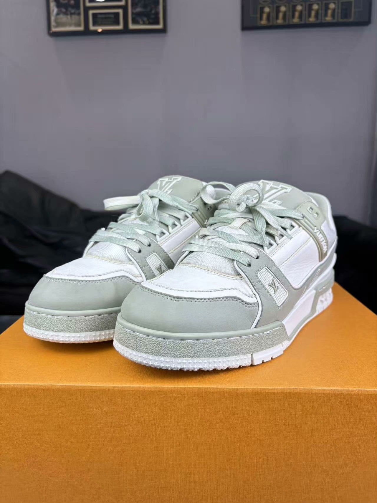 Louis Vuitton Louis Vuitton Training Green Lowtop Sneakers 41 Men Size US 8.5 / EU 41-42 - 1 Thumbnail