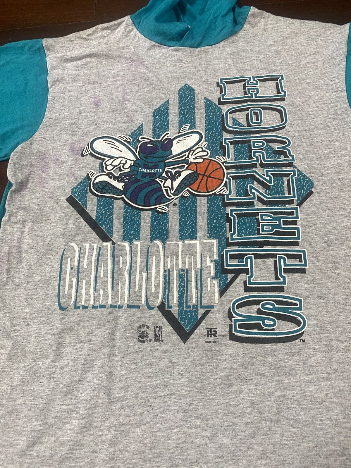 NBA Vintage Charlotte Hornets nba Size US L / EU 52-54 / 3 - 4 Thumbnail