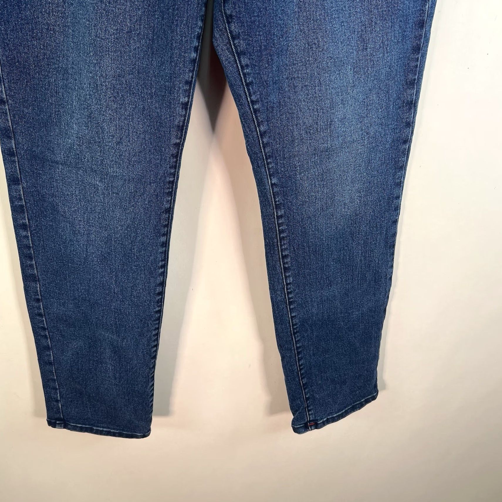 True Religion True Religion Geno Slim Jeans Men’s Size 32x32 Blue 5-Pocket Denim Size US 32 / EU 48 - 4 Thumbnail