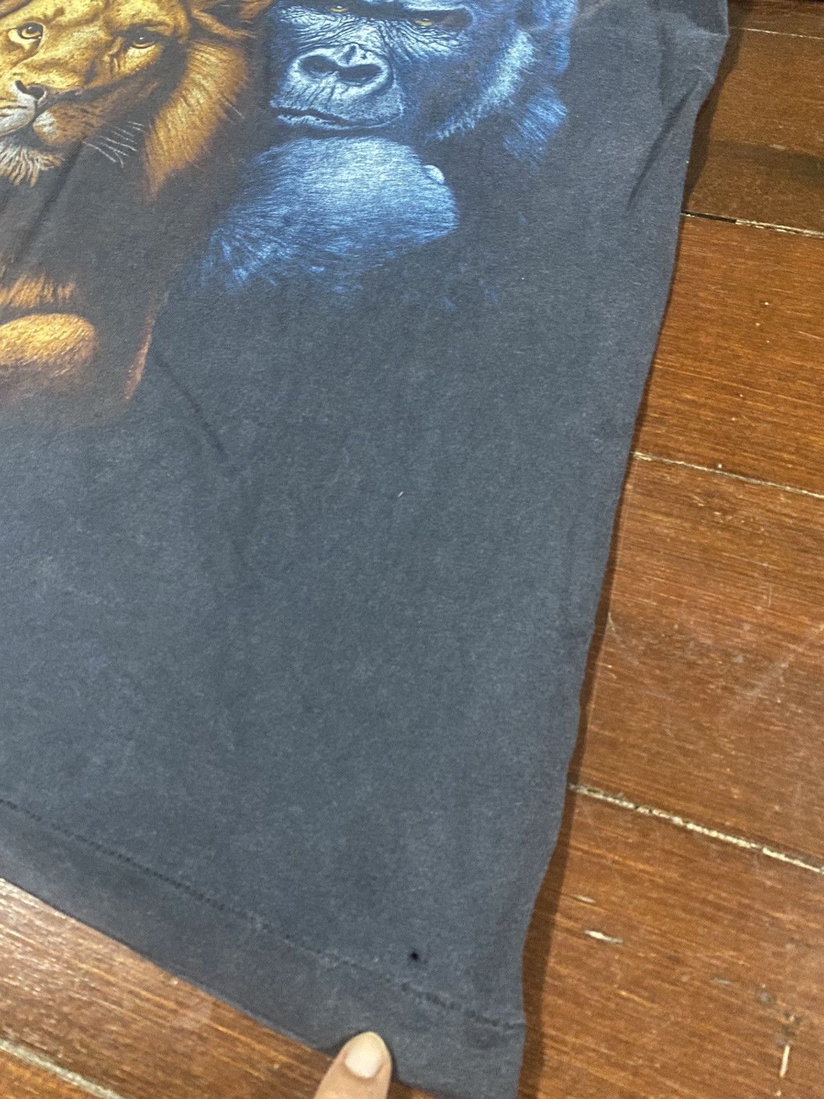 The Mountain Vintage Tigers king kong Animal Graphic ovp USA 90s Size US XL / EU 56 / 4 - 4 Thumbnail