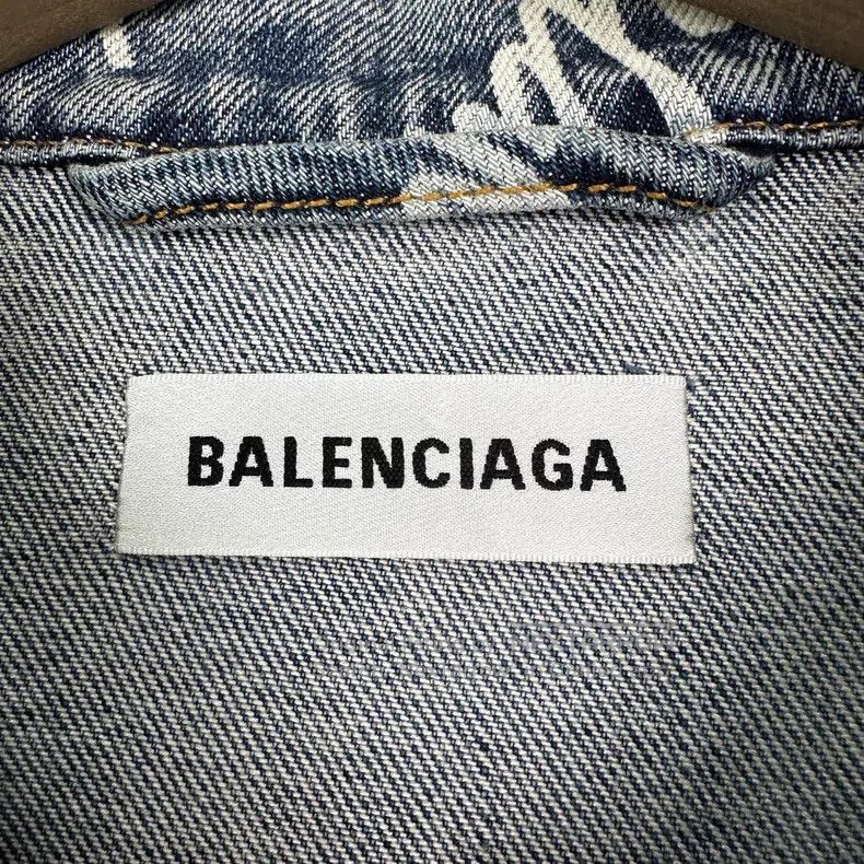 Balenciaga Balenciaga Full Logo Distressed Denim Jacket Size XXS / US 00 / IT 34 - 5 Thumbnail