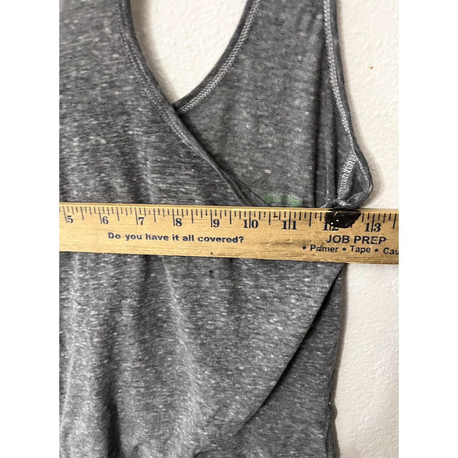 Under Armour Under Armour Heatgear Tank XS Gray Heather Athletic Sleeveless Womens Size ONE SIZE - 4 Thumbnail