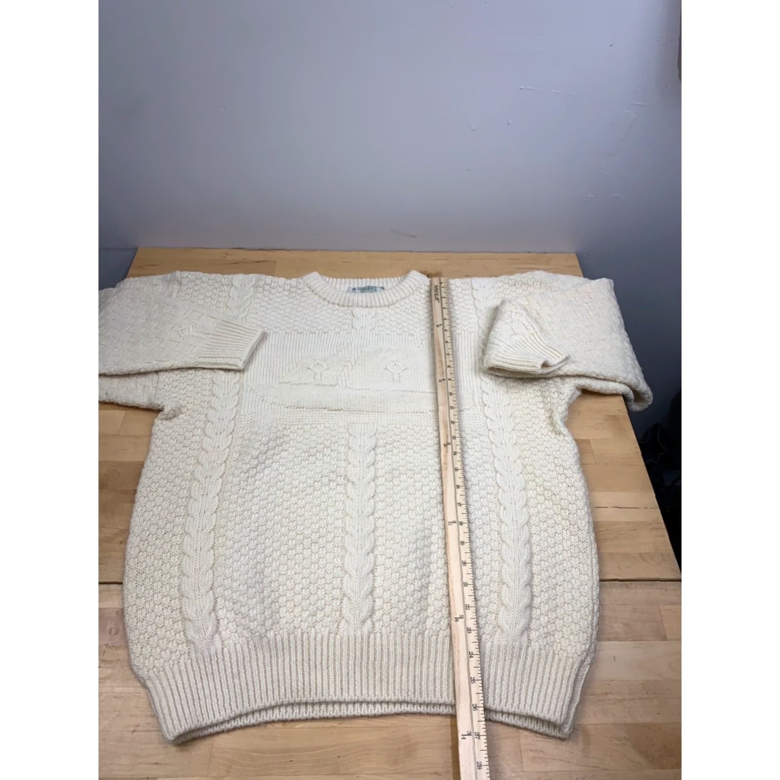 Vintage VINTAGE Shamrock Sweater Mens L Ivory Cable-Knit Wool 12009 Ireland Boat Crew Neck Long Sleeve Pullover Size US L / EU 52-54 / 3 - 4 Thumbnail