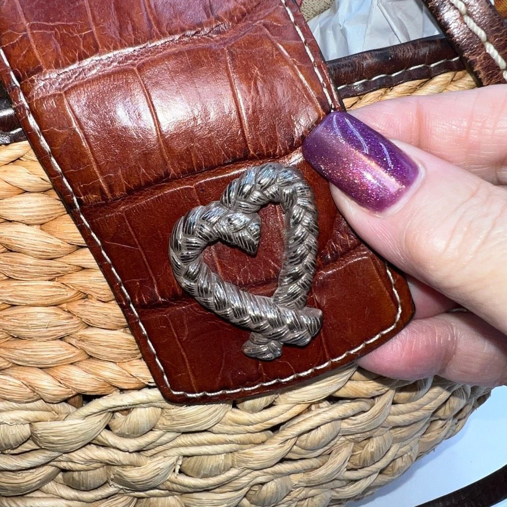 Brighton Brighton Vintage Straw and Wicker Shoulder Bag with Wicker Brighton Heart Bag Charm **see pics and description Size ONE SIZE - 8 Thumbnail