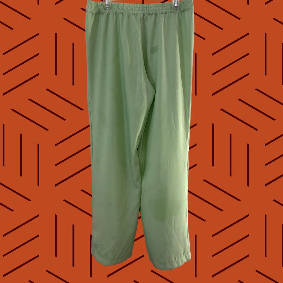 Vintage JJXX Green High Waist Pants Solid Relaxed Women XL Wide-Leg Green, High Rise, Elastic Waist, Casual, Regular, Spring Fall, Capri Style, Women’s Size 40" / US 18 - 1 Thumbnail