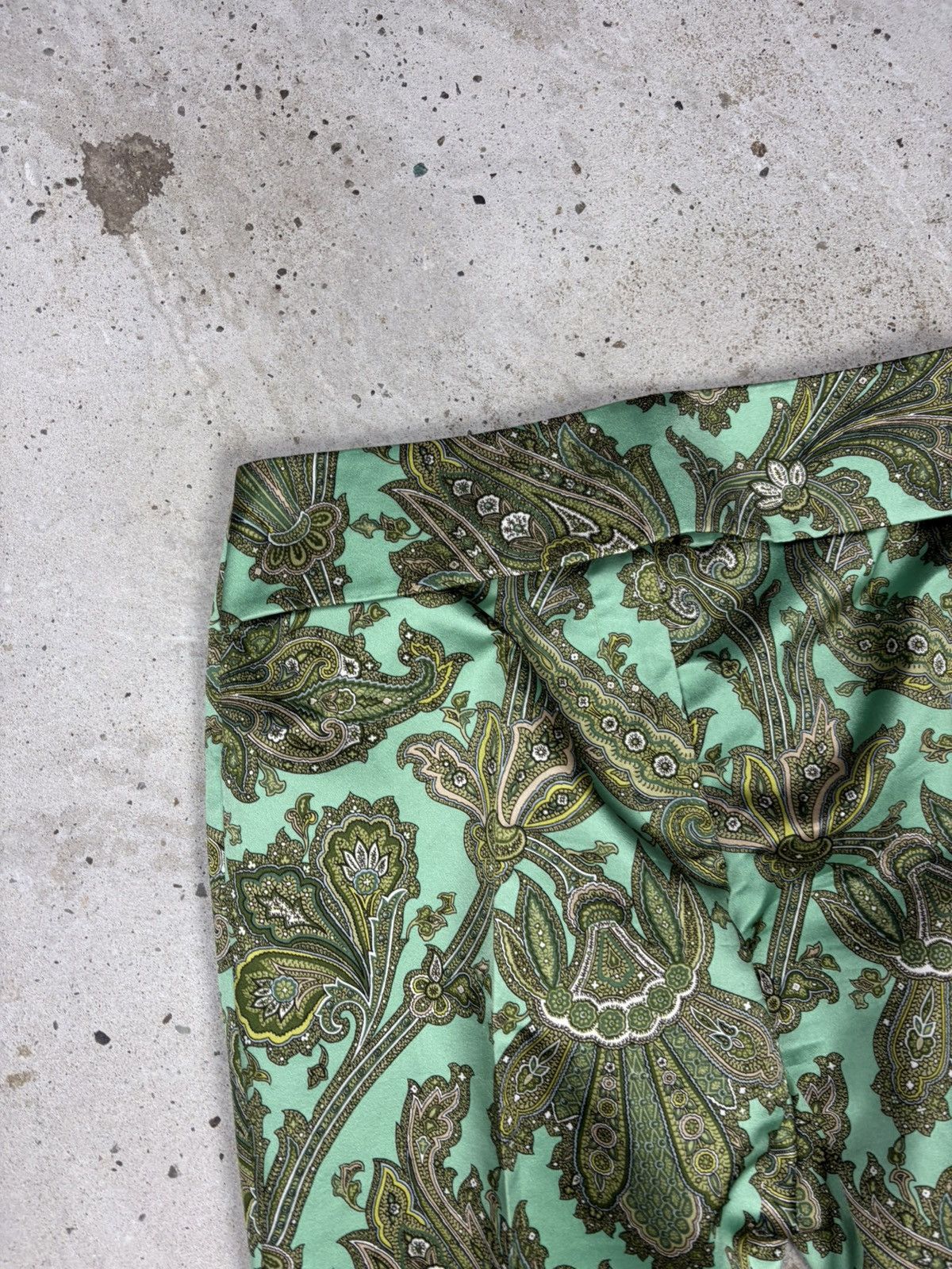 Dolce & Gabbana SS2000 Dolce & Gabbana Paisley Print Silk Set Pants + Shirt Size 30" / US 8 / IT 44 - 18 Thumbnail