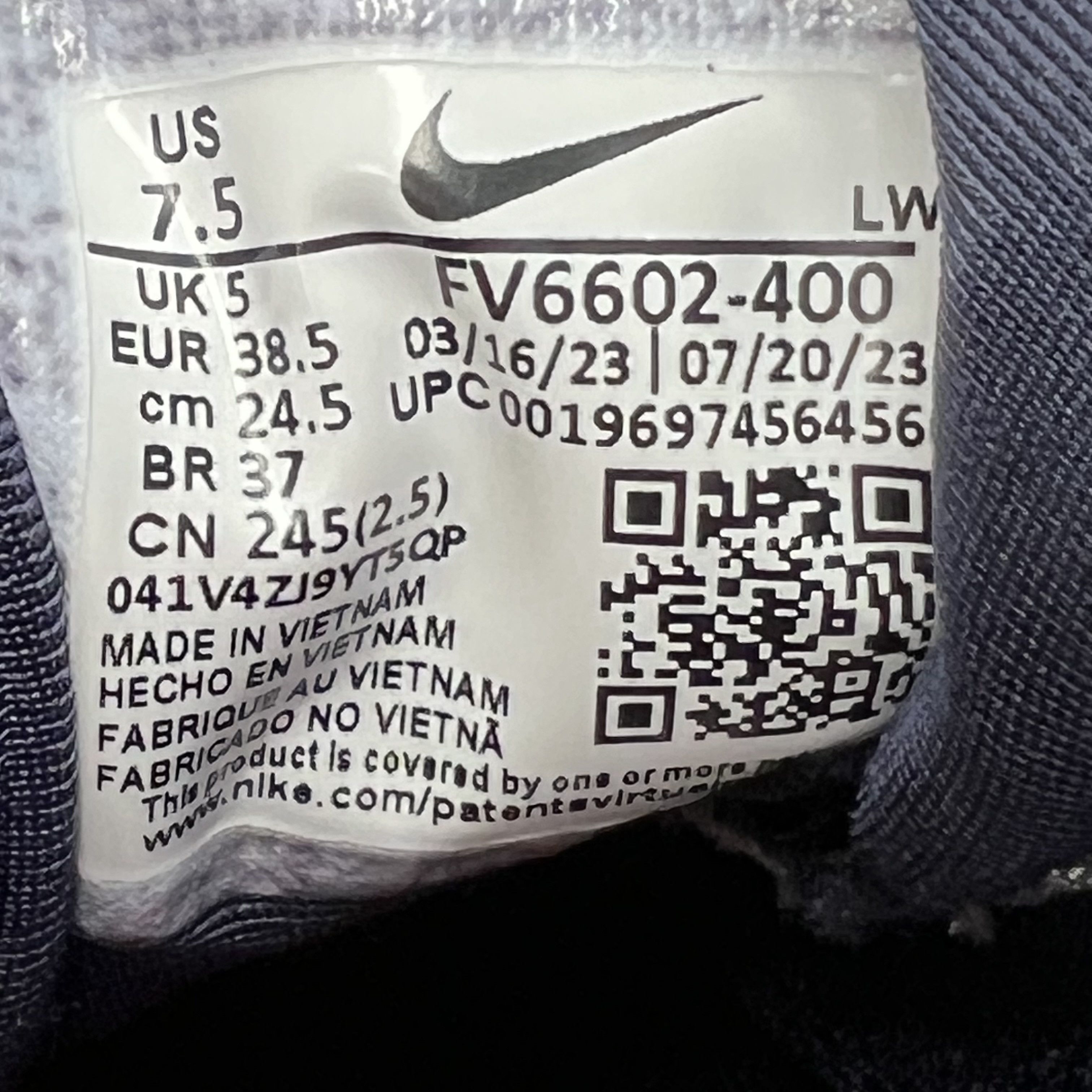Nike Nike V2K Run Luminous EU 38,5 Size US 7.5 / IT 37.5 - 12 Thumbnail