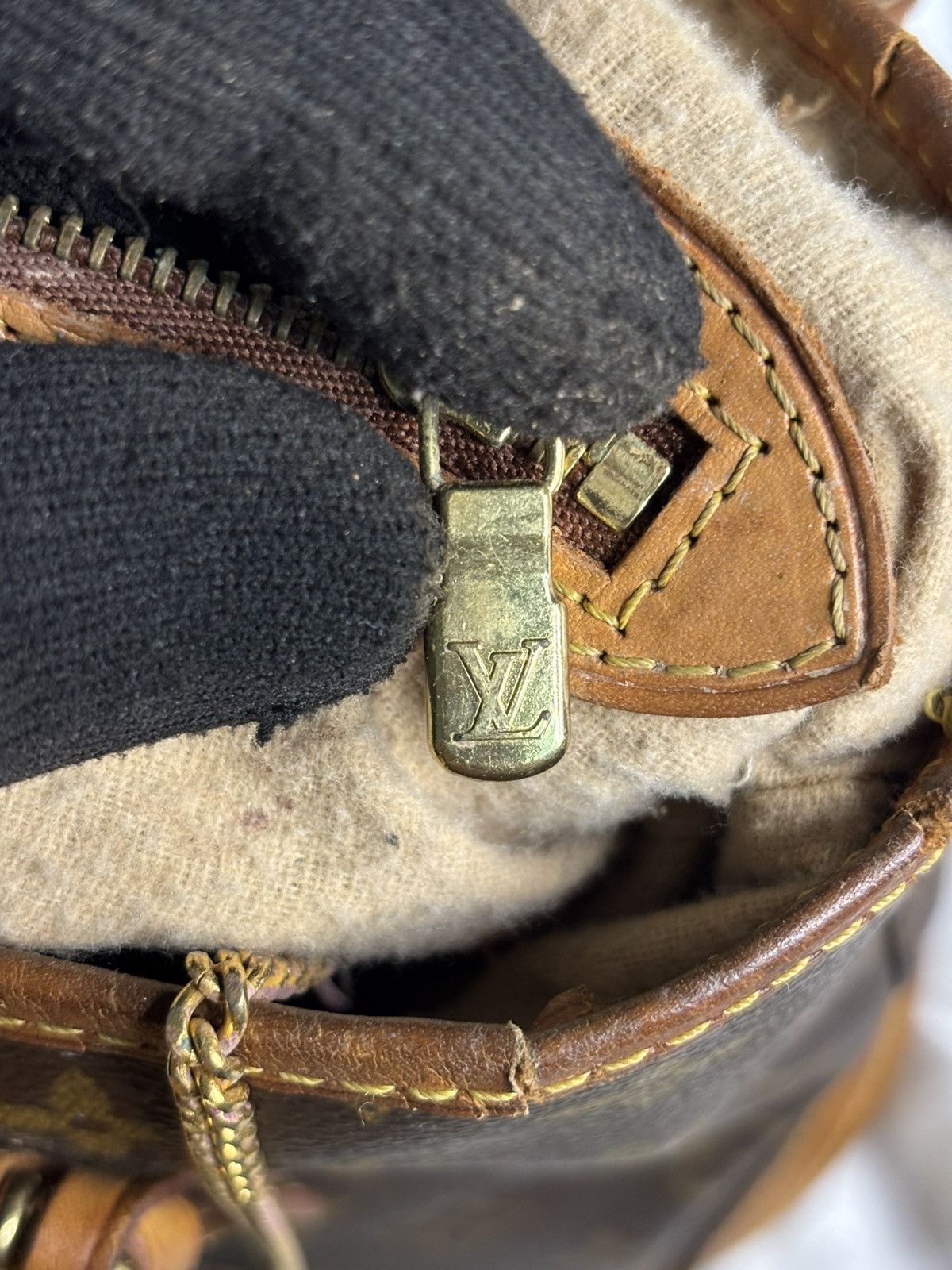 Louis Vuitton (Heavy Used) Louis Vuitton Bucket With Pouch Size ONE SIZE - 10 Thumbnail