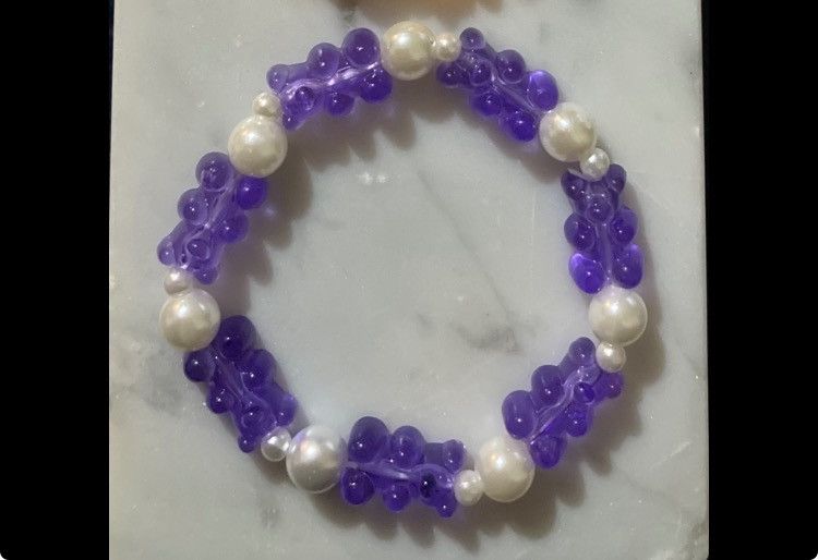 Other Purple gummie bear beaded bracelet Size ONE SIZE - 2 Thumbnail