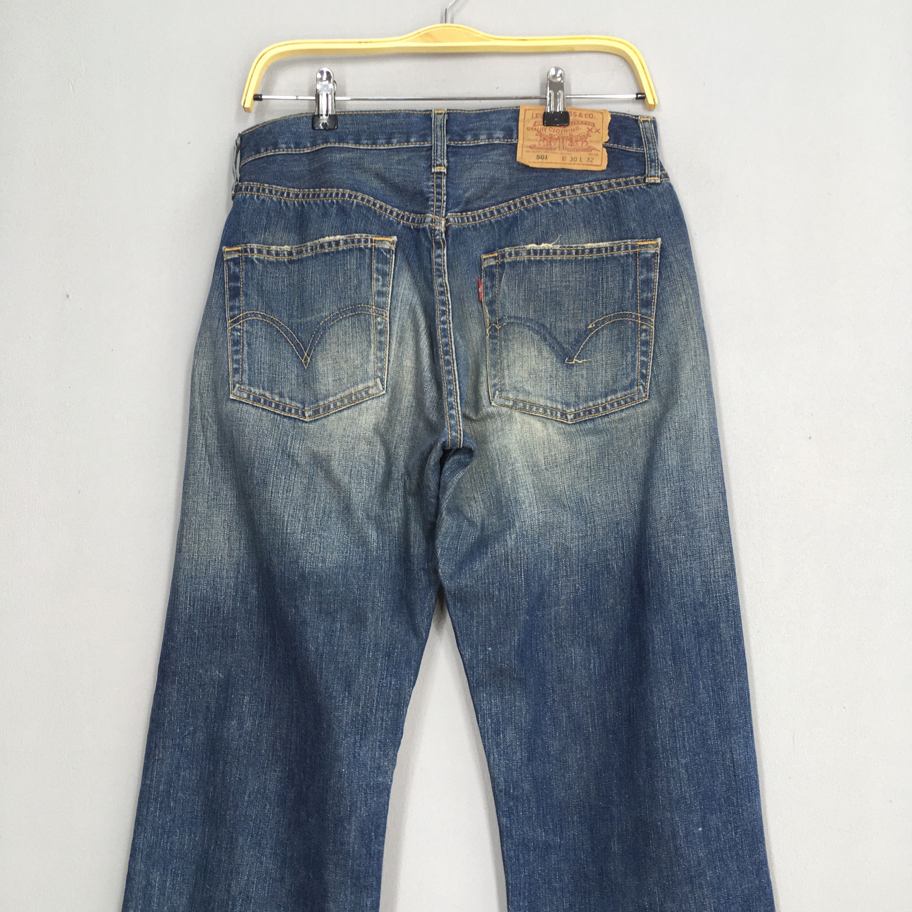 Levi's Size 30x29 Vintage Levi's 501 Indigo Blue Jeans Medium S1566 Size US 30 / EU 46 - 13 Thumbnail