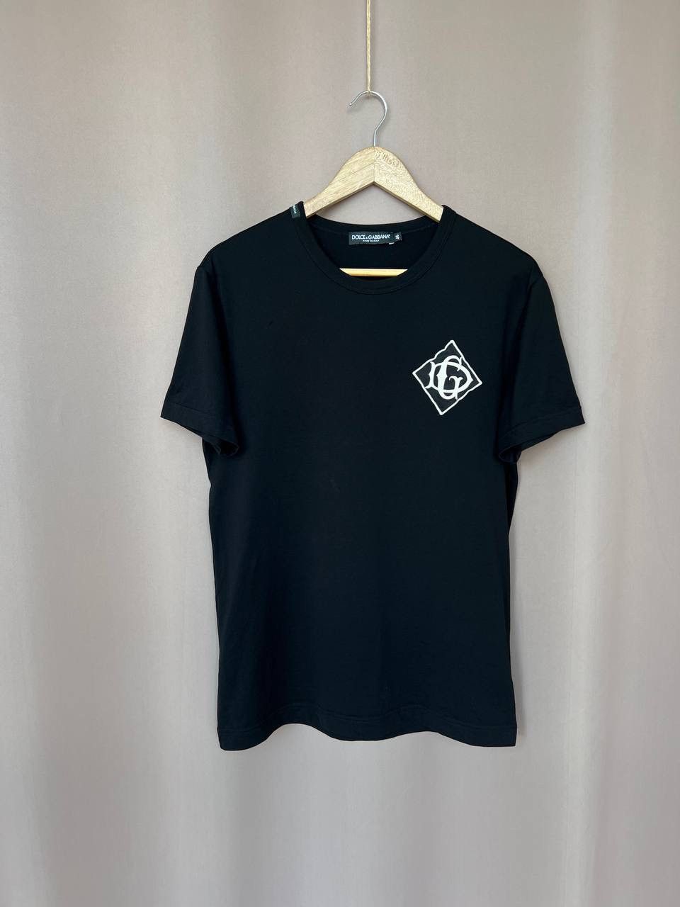 Dolce & Gabbana D&G DOLCE & GABBANA V NECK T SHIRT TEE SIZE