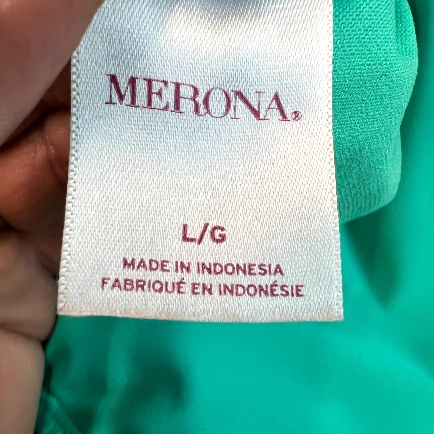 Merona Merona Women's One Piece Swimsuit, Sleeveless V-Neck, Ruched Sides, Solid Green, Size L Size ONE SIZE - 6 Thumbnail