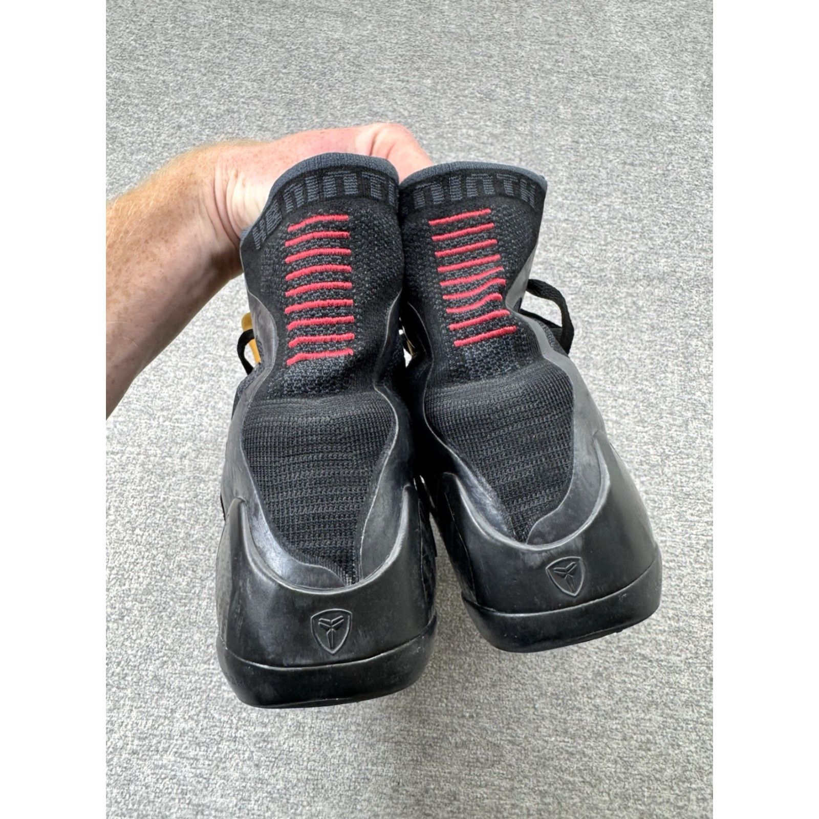 Nike Nike Kobe 9 Elite Inspiration Sneaker 7.5 Men Black Flyknit 2014 Kobe 9 Elite 630847-004 Size US 8 / EU 41 - 3 Thumbnail