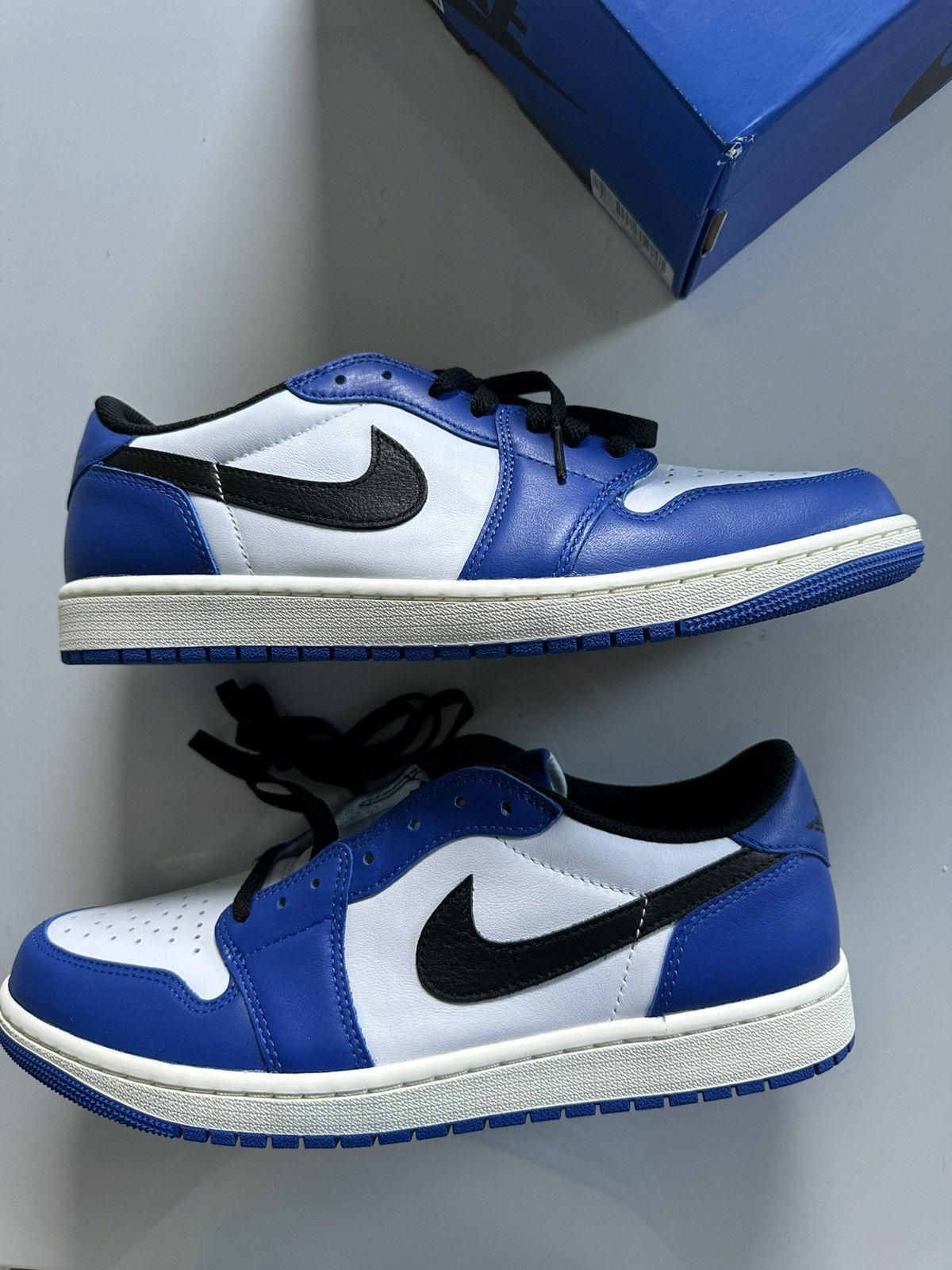 Nike Nike Air Jordan 1 Retro Low OG Game Royal Size US 11 / EU 44 - 2 Thumbnail
