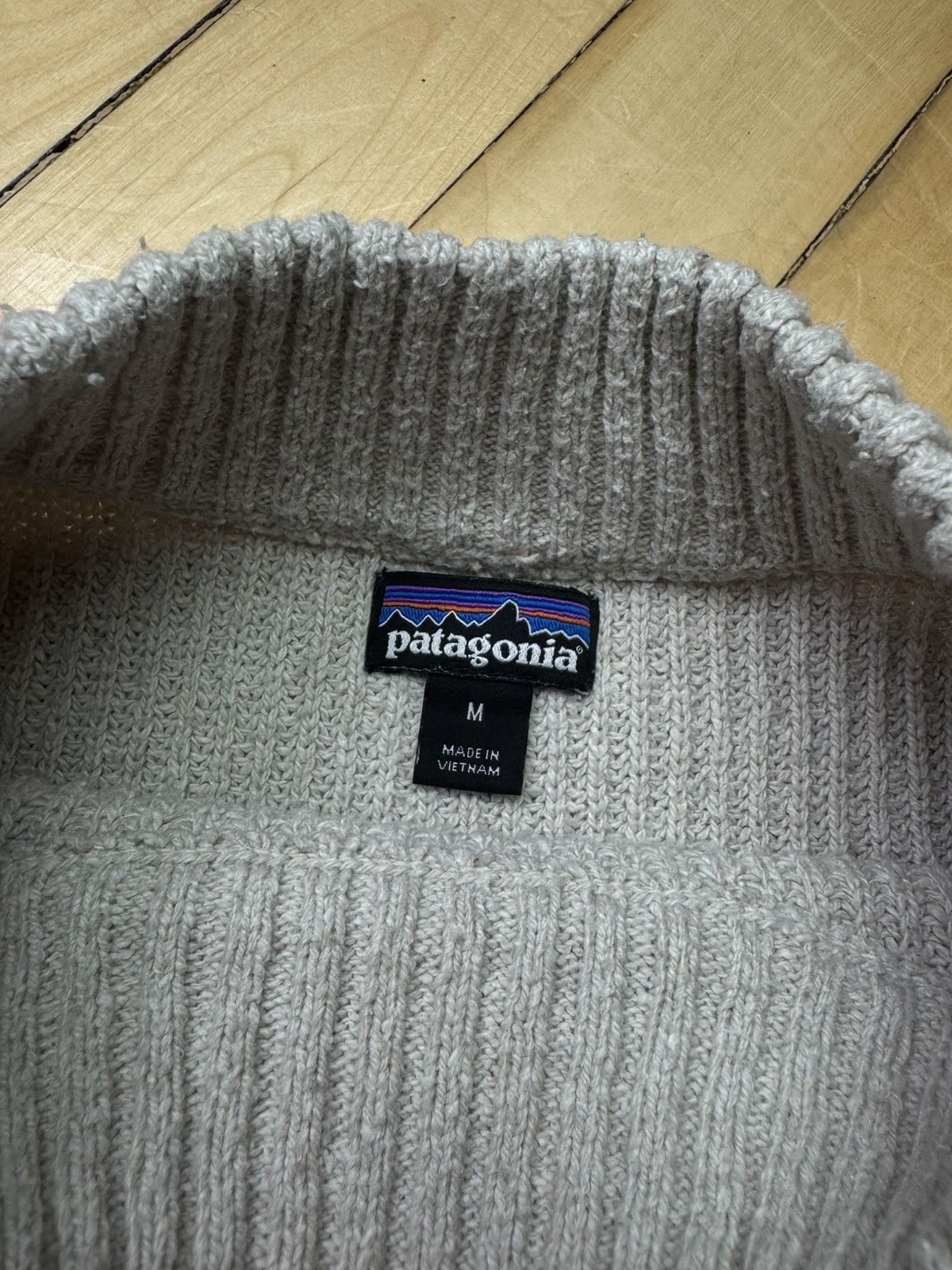 Patagonia Vintage Patagonia Heavy Green Crewneck Wool Raglan Sweater Size US M / EU 48-50 / 2 - 3 Thumbnail