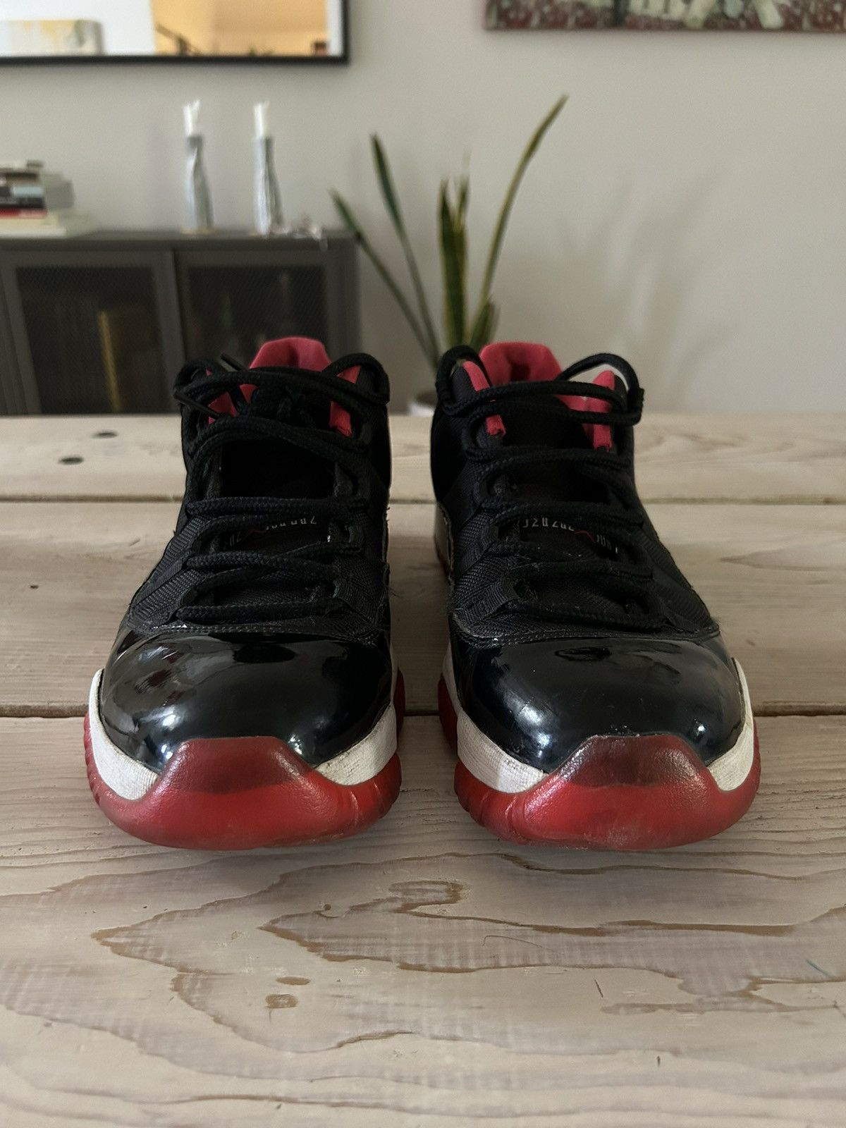 Jordan Brand Jordan 11 Bred Low Size US 12 / EU 45 - 2 Thumbnail