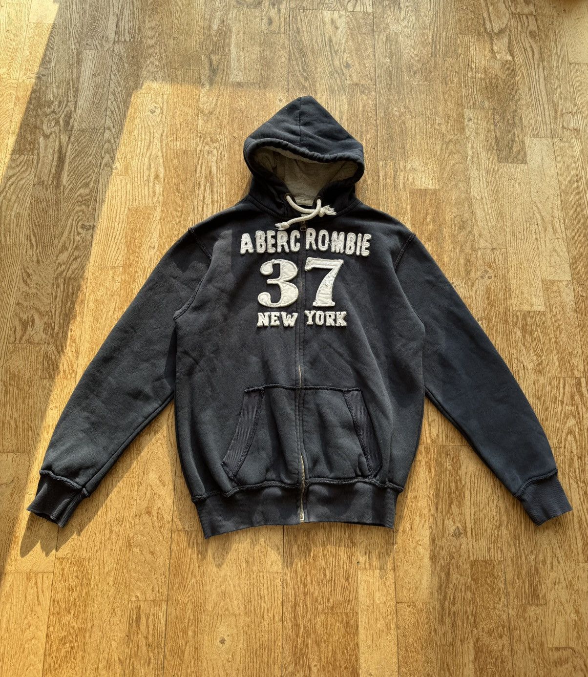 Abercrombie & Fitch ABERCOMBIE & FITCH VINTAGE QUALITY ZIP HOODIE SWEATSHIRT Size US M / EU 48-50 / 2 - 1 Thumbnail